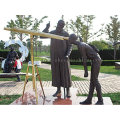 Persona / escultura de bronce antigua